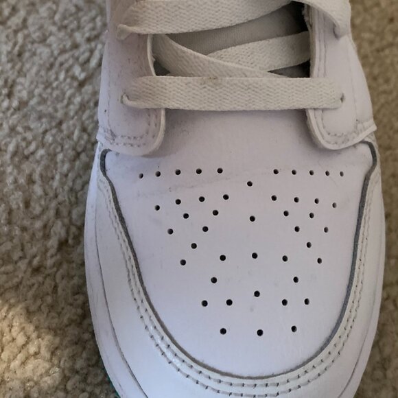 Nike Air Jordan 1 Low Stadium Green/White/Black 5.5Y (7W) - Picture 9 of 9